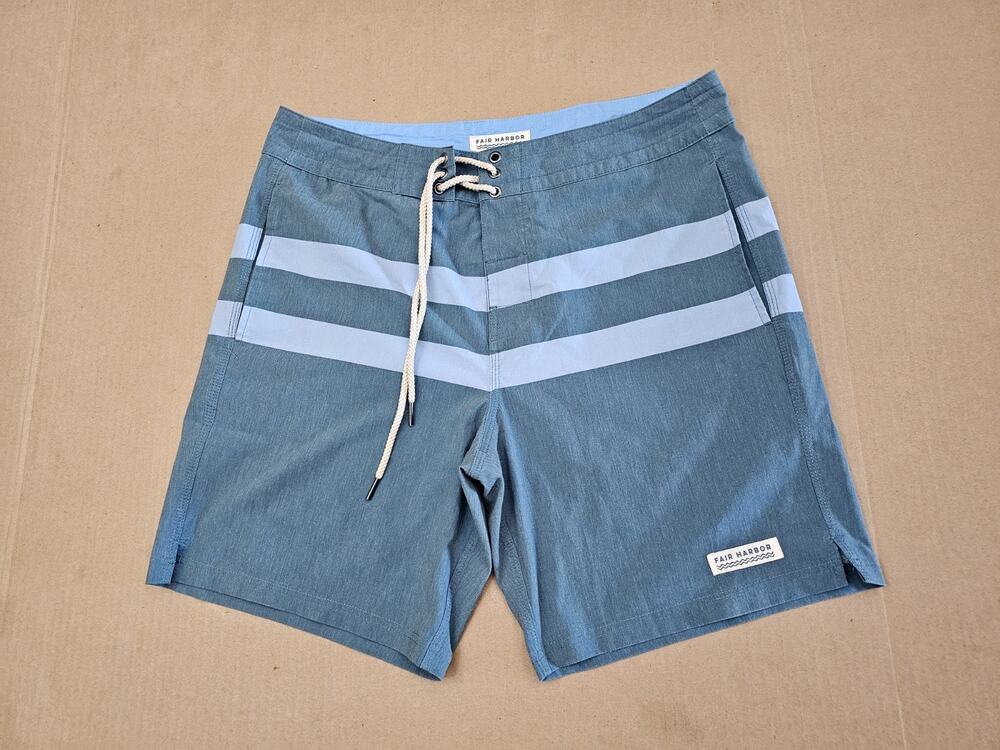 Fair Harbor Nautilus Board Shorts Men 33 Swim Trunks Performance Quick Dry